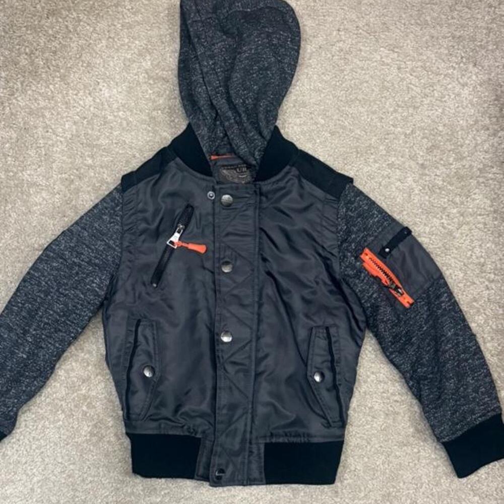 Urban republic black gray